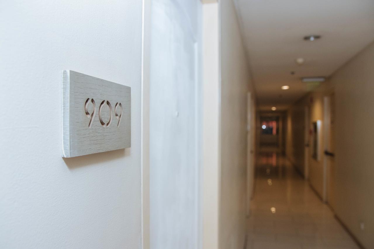 Reddoorz At Bel Air Soho Suites Makati City Exteriör bild